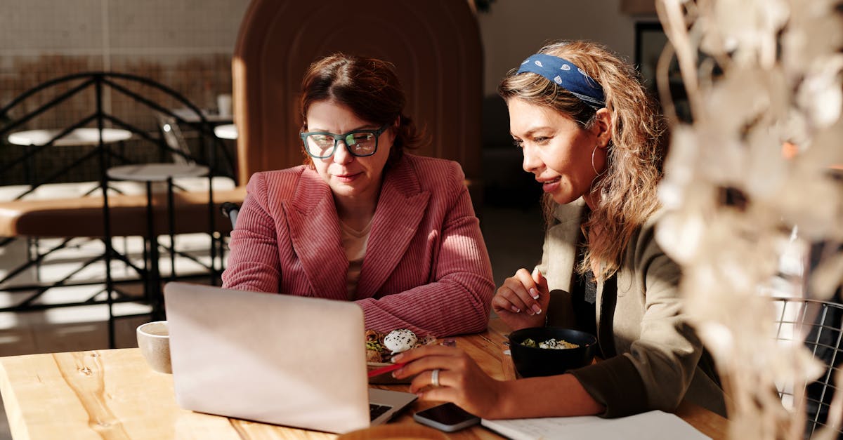 découvrez comment le coaching en milieu de travail peut transformer votre environnement professionnel, améliorer la productivité et renforcer la collaboration au sein de votre équipe. inspirez-vous de techniques éprouvées pour développer vos compétences et atteindre vos objectifs.