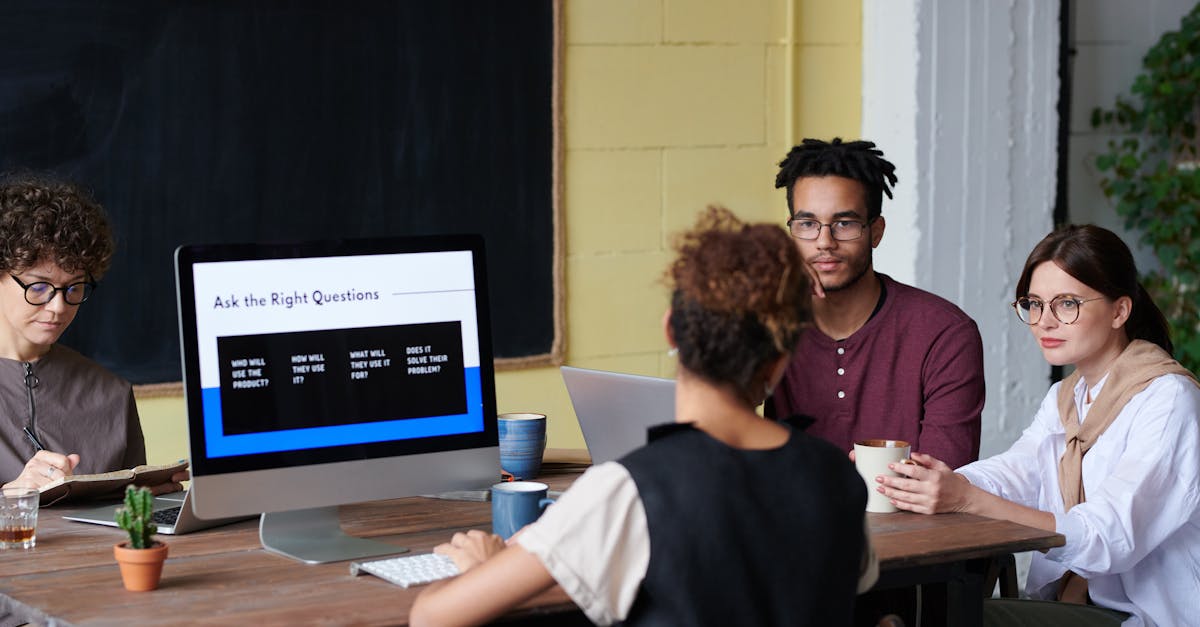 découvrez l'art de l'écoute active, une compétence essentielle pour améliorer vos relations personnelles et professionnelles. apprenez des techniques pratiques pour renforcer la communication, développer l'empathie et favoriser des échanges significatifs.