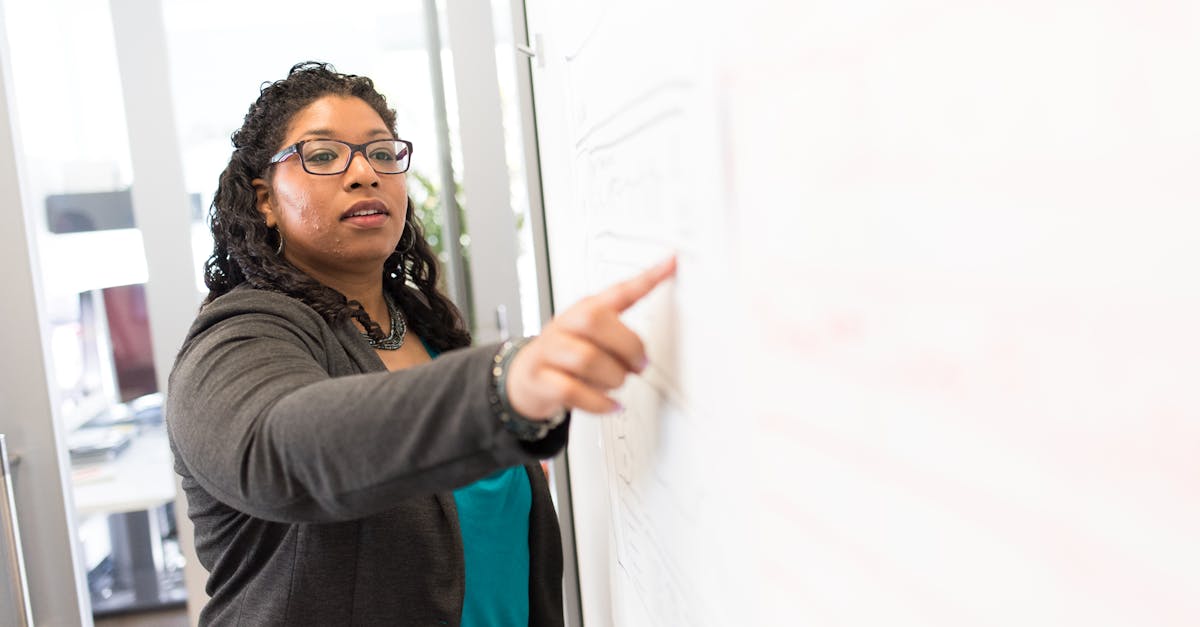 découvrez nos certifications en coaching d'entreprise qui vous permettront de développer des compétences essentielles pour réussir dans le monde des affaires. formez-vous pour devenir un coach professionnel certifié et accompagnez des entrepreneurs vers l'atteinte de leurs objectifs.