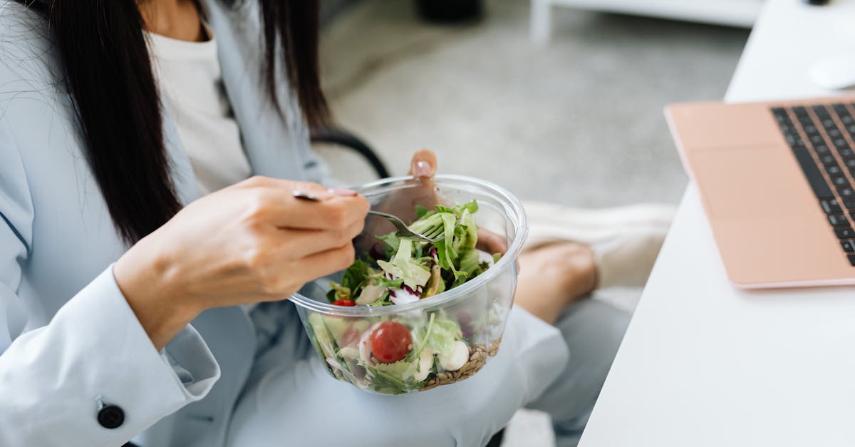 découvrez comment le bien-être en entreprise favorise la productivité, réduit le stress et améliore la satisfaction des employés. adoptez des pratiques de corporate wellness pour un environnement de travail sain et épanouissant.