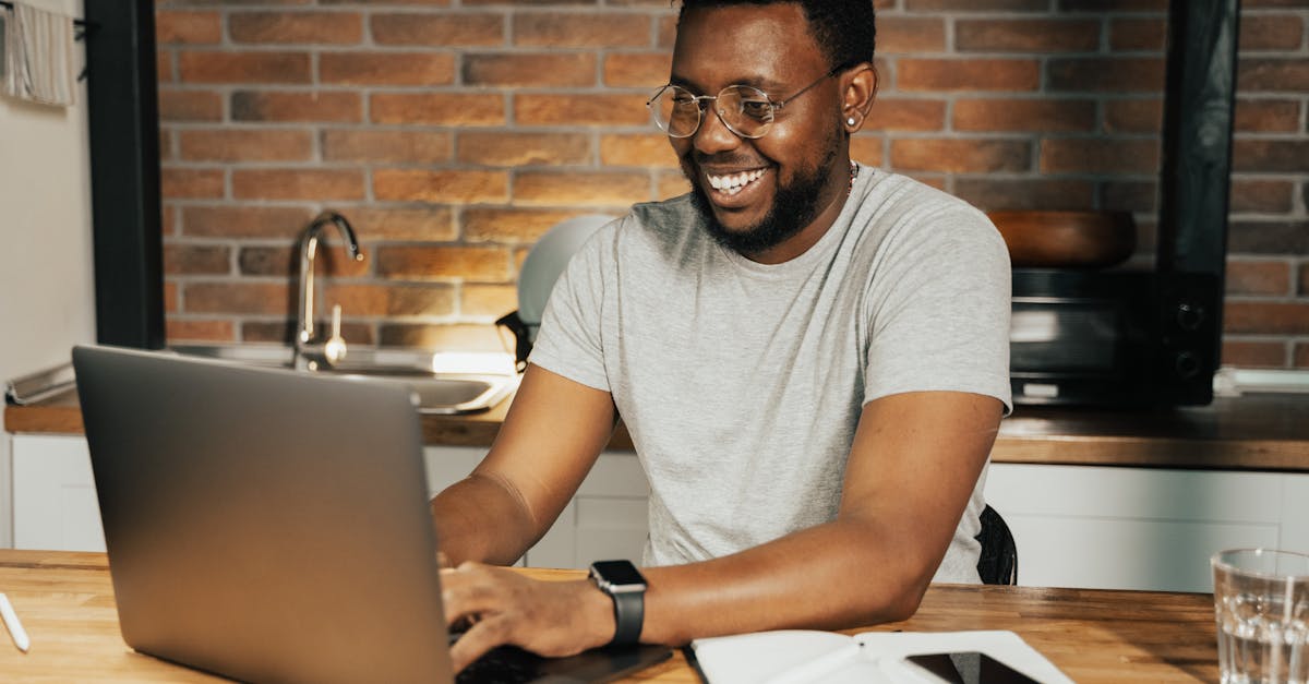 découvrez les outils numériques indispensables pour optimiser votre productivité et transformer votre manière de travailler. adoptez les dernières innovations technologiques pour faciliter la communication, la gestion de projet et l'analyse de données.