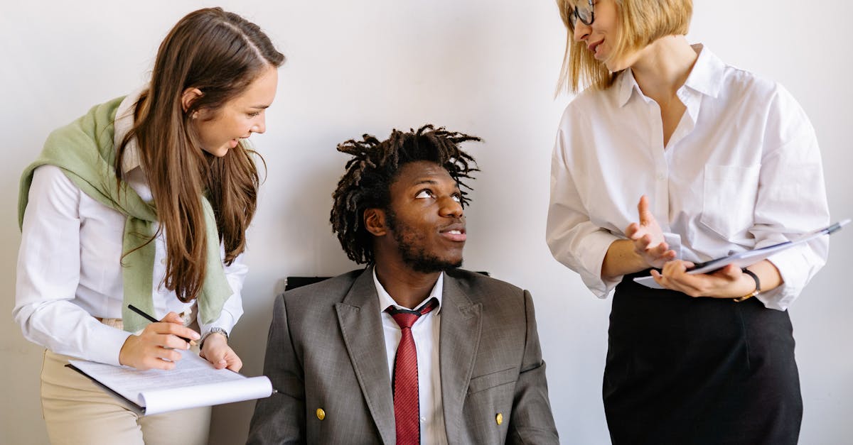découvrez les compétences essentielles en leadership qui vous permettront de guider votre équipe vers le succès. apprenez à inspirer, motiver et communiquer efficacement pour devenir le leader que vous aspirez à être.