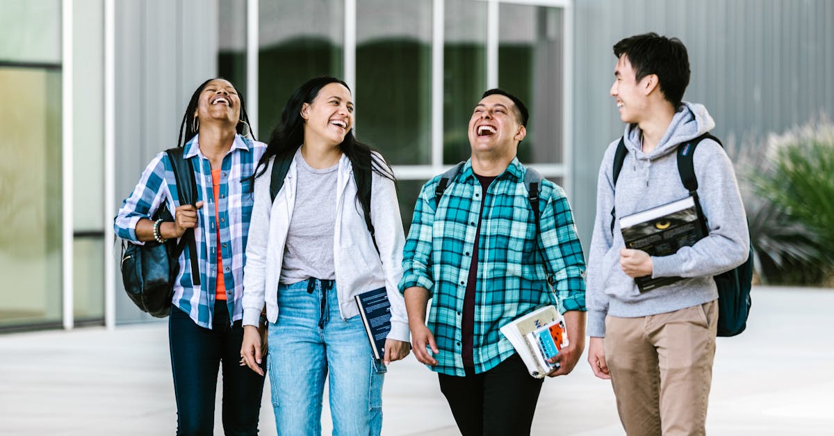 découvrez comment renforcer la collaboration entre parents et écoles pour favoriser la réussite éducative des enfants. explorez des stratégies, des outils et des ressources pour une communication efficace et un partenariat dynamique.