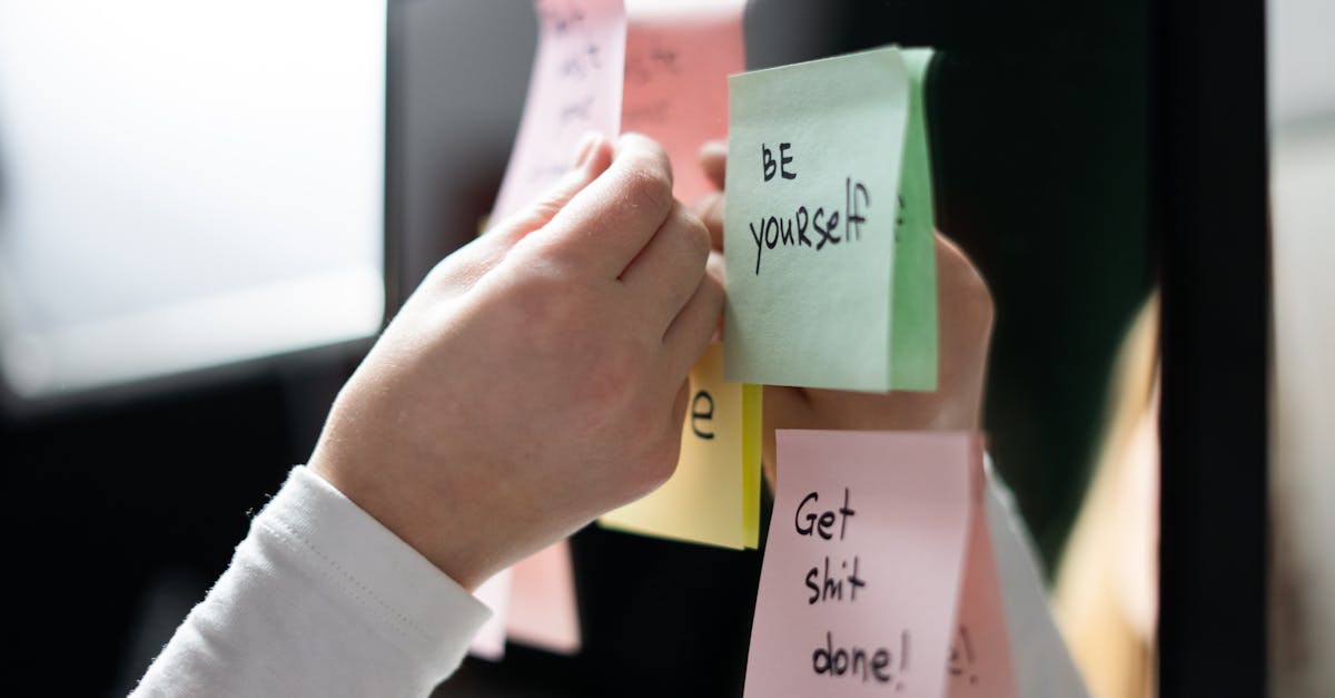 découvrez comment développer et renforcer votre estime de soi grâce à des conseils pratiques, des stratégies efficaces et des techniques éprouvées. améliorez votre confiance en vous et transformez votre vie quotidienne.