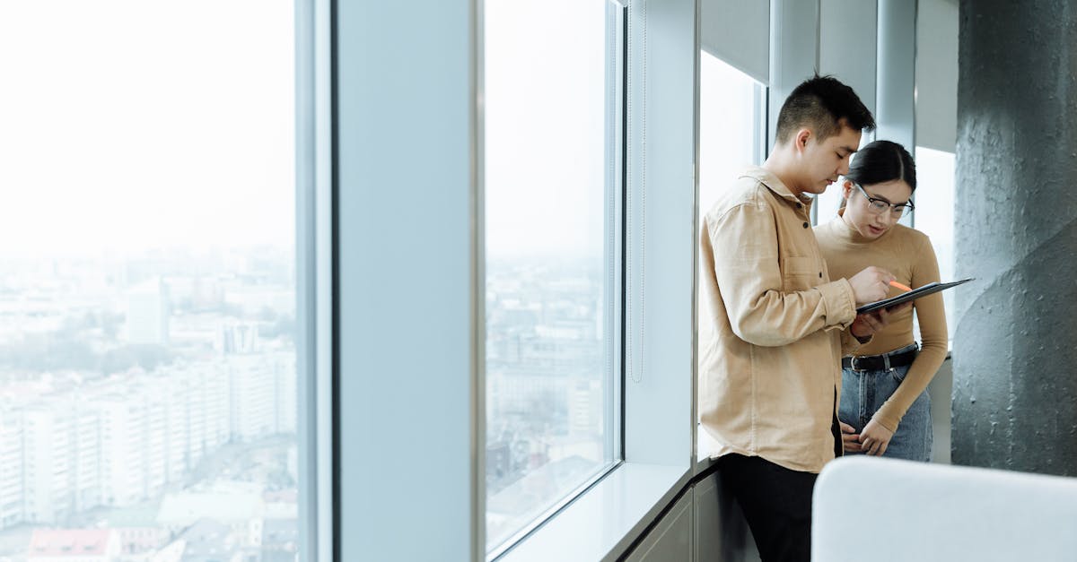 découvrez des stratégies efficaces de team building pour renforcer la cohésion de votre équipe, améliorer la communication et stimuler la productivité au travail. apprenez à créer un environnement collaboratif où chaque membre se sent valorisé.