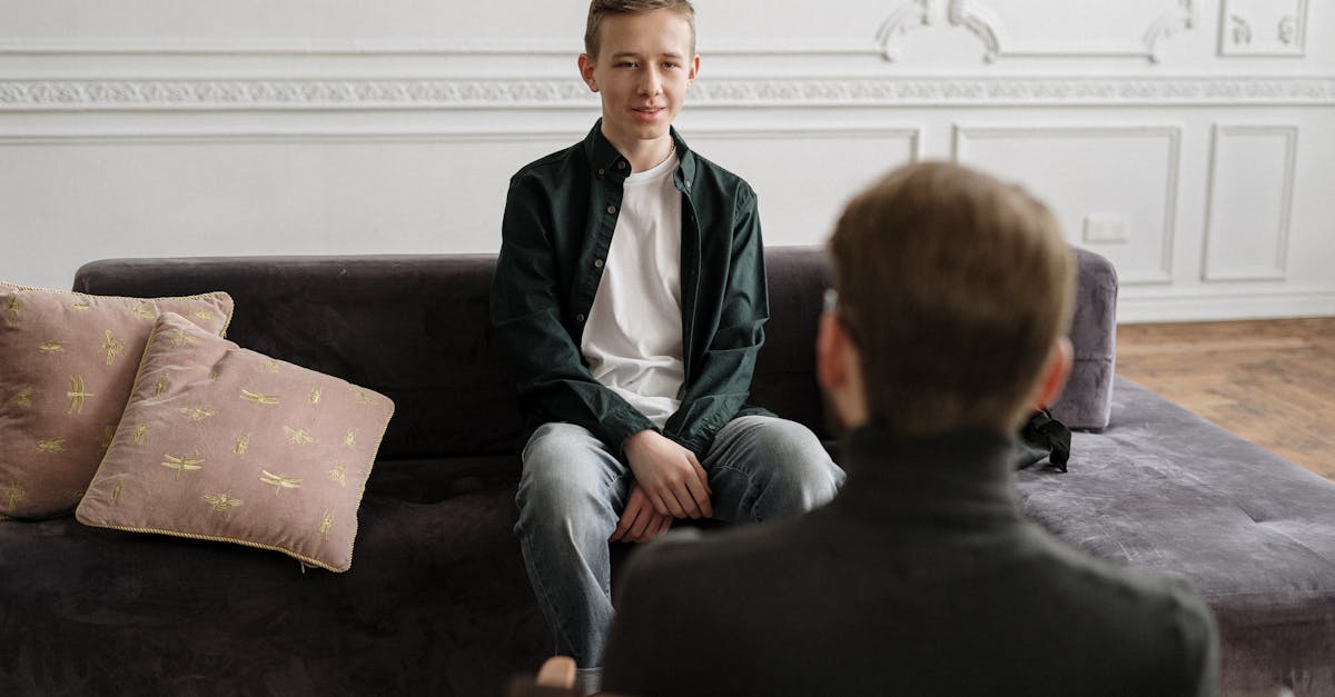 découvrez notre programme de coaching pour aider les adolescents à naviguer dans leurs relations. apprenez des compétences en communication, renforcez la confiance en soi et établissez des liens sains avec vos pairs.