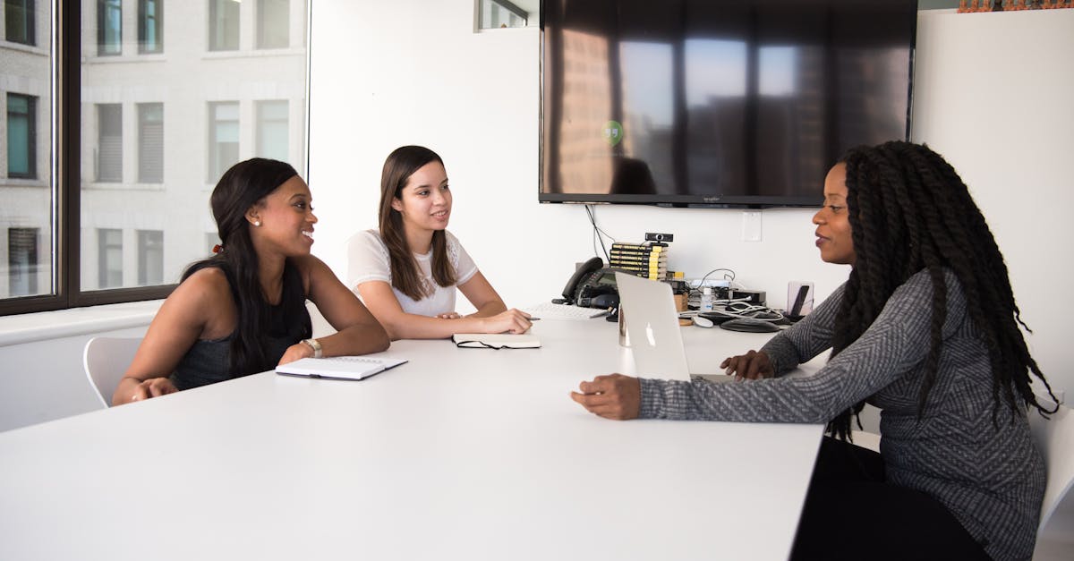 découvrez l'importance de la diversité dans notre société moderne. explorez comment l'inclusion et la pluralité enrichissent nos vies, favorisent l'innovation et renforcent les liens communautaires. apprenez à célébrer les différences et à promouvoir une coexistence harmonieuse.