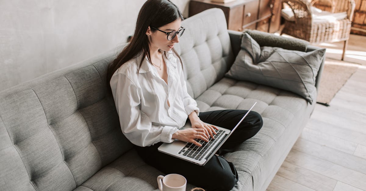 découvrez l'univers des "entrepreneurial blues", une exploration intime des défis, des joies et des peines de l'entrepreneuriat. plongez dans des récits authentiques, des conseils pratiques et des stratégies pour surmonter les moments difficiles et célébrer les succès. idéal pour les entrepreneurs en quête d'inspiration et de résilience.