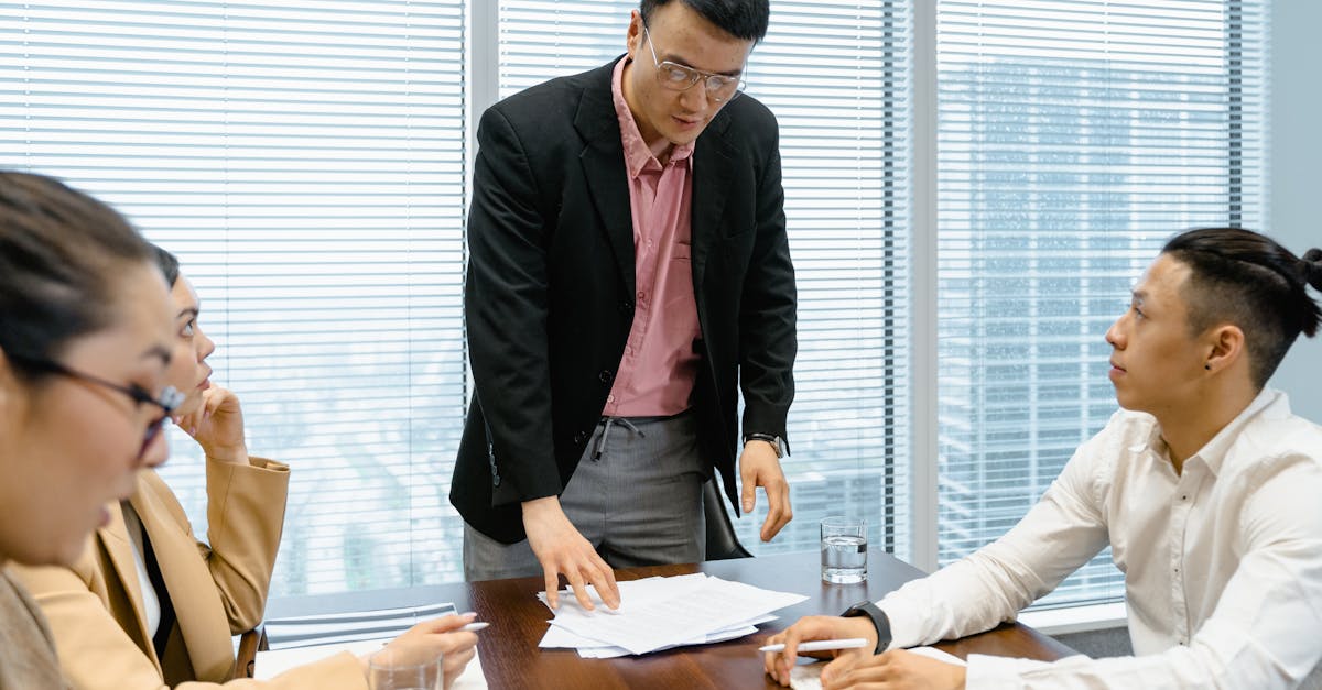 découvrez les clés du succès pour les managers : stratégies de leadership, gestion d'équipe et développement personnel pour optimiser la performance au travail.