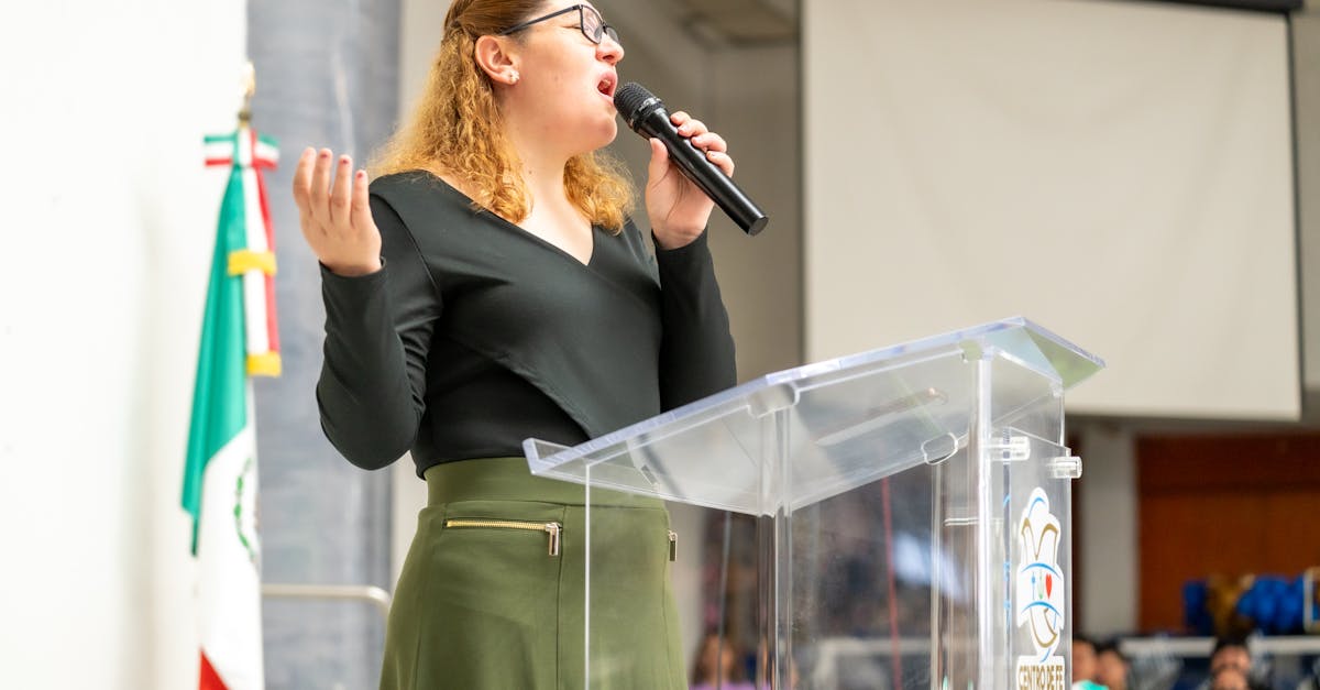découvrez l'art de la rhétorique, une pratique essentielle pour persuader et convaincre efficacement. apprenez les techniques et stratégies qui transforment vos discours en véritables outils de communication.