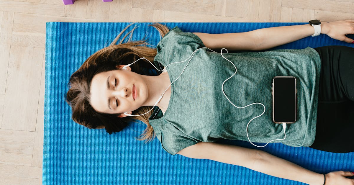 découvrez la pleine conscience (mindfulness), une pratique transformative qui vous aide à cultiver l'attention et la sérénité au quotidien. apprenez des techniques simples pour réduire le stress, améliorer votre bien-être mental et vous reconnecter avec le présent.